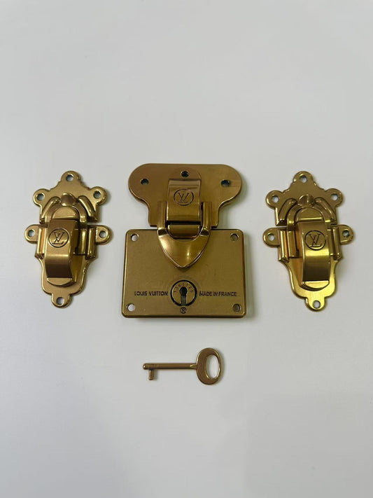 New Best Quality Copper Material LV Locks For Handmade Box ,Bag and Handicraft Goods