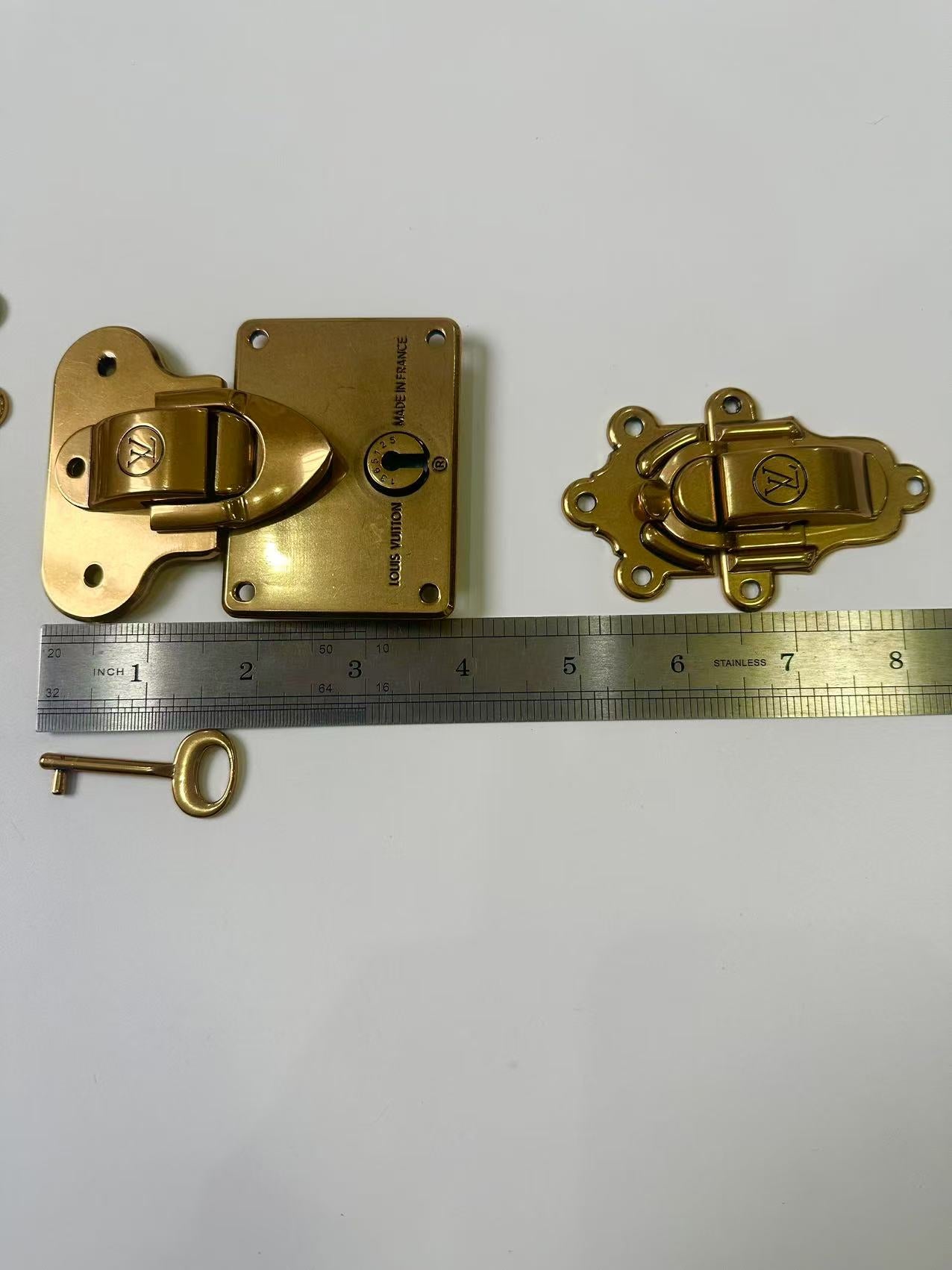 New Best Quality Copper Material LV Locks For Handmade Box ,Bag and Handicraft Goods