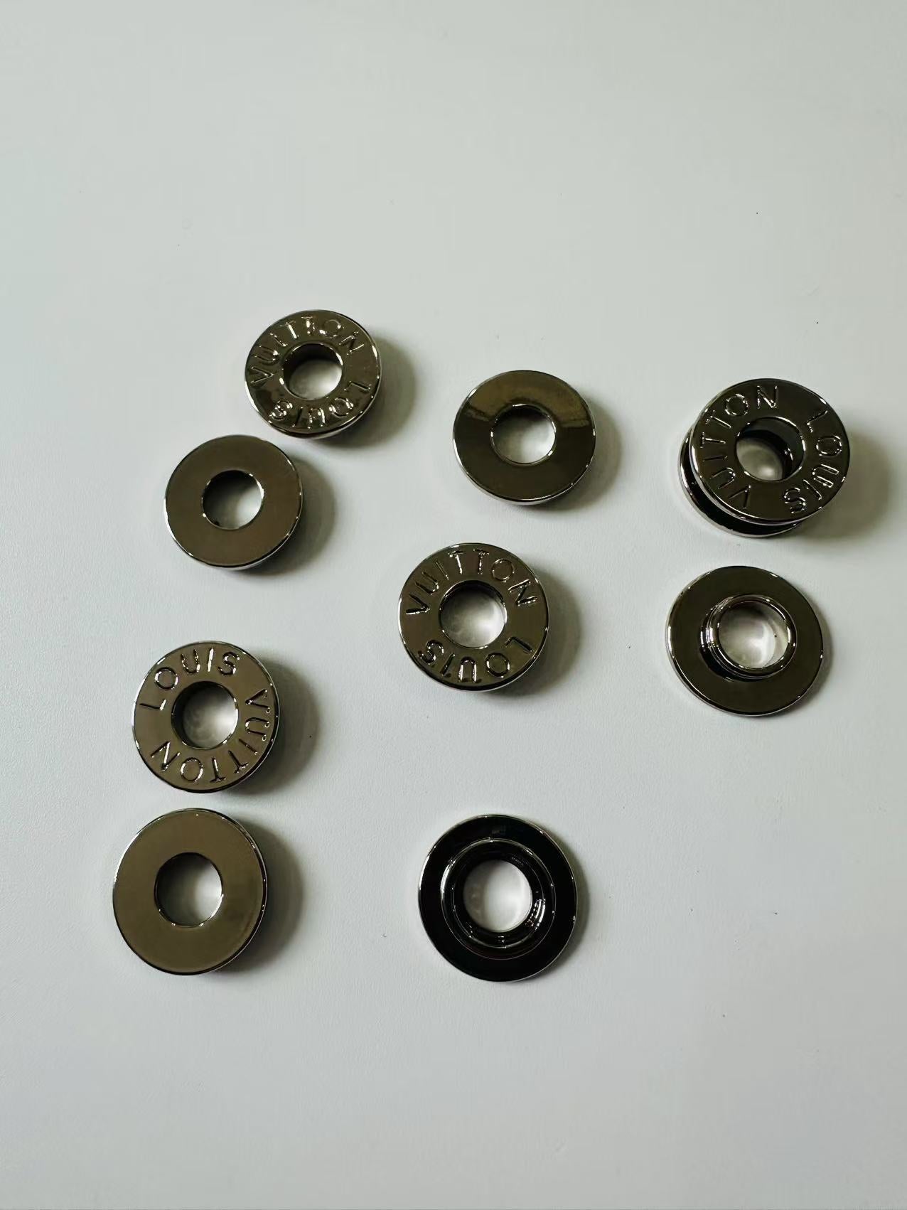 Craft Sliver Louis Vuitton 18x8x3 MM Circle Metal Handmade Handicraft Goods