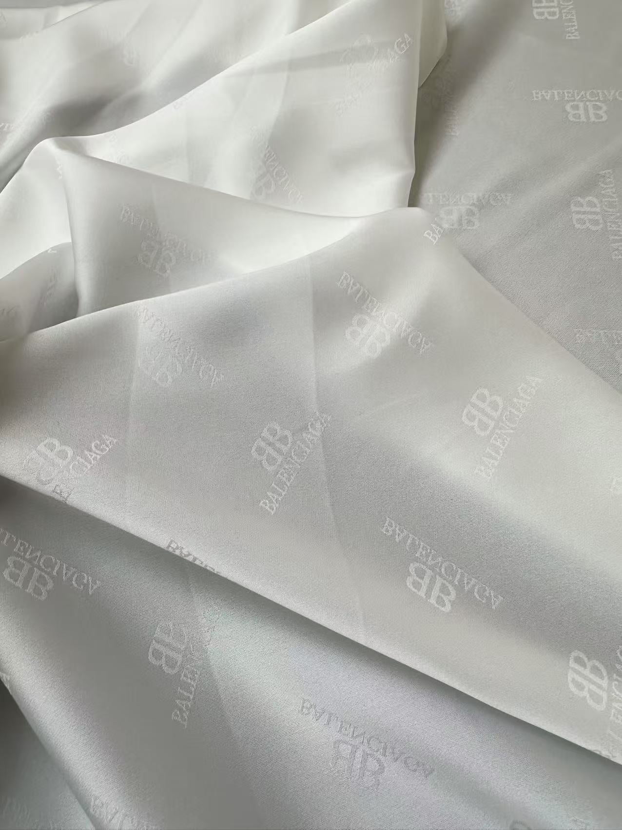 Craft Balenciaga White Silk Jacquard Cloth Fabric For Sewing Clothing By Yard