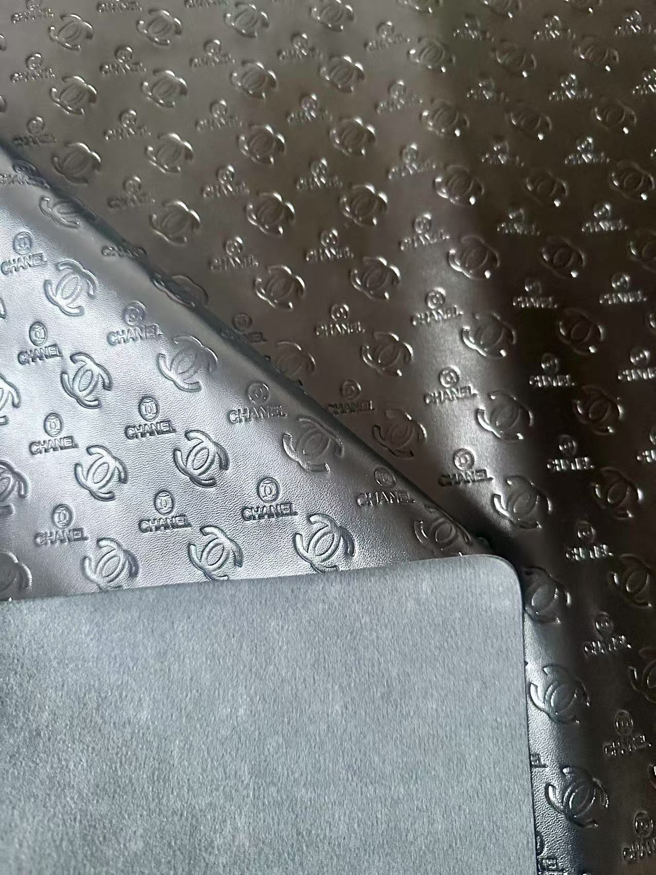 Napa Material Black Embossed Chanel Leather For Upholstery Furniture Handicraft