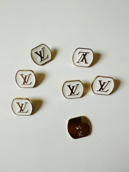 New 1 PC 18MM LV Handicraft Button Metal Material For Apparel(White)