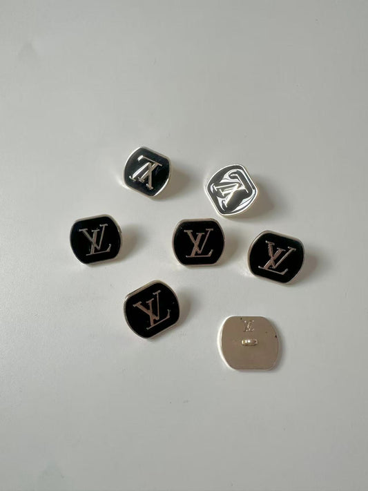 Craft 1 PC 18MM LV Handicraft Button Metal Material For Apparel(Black)
