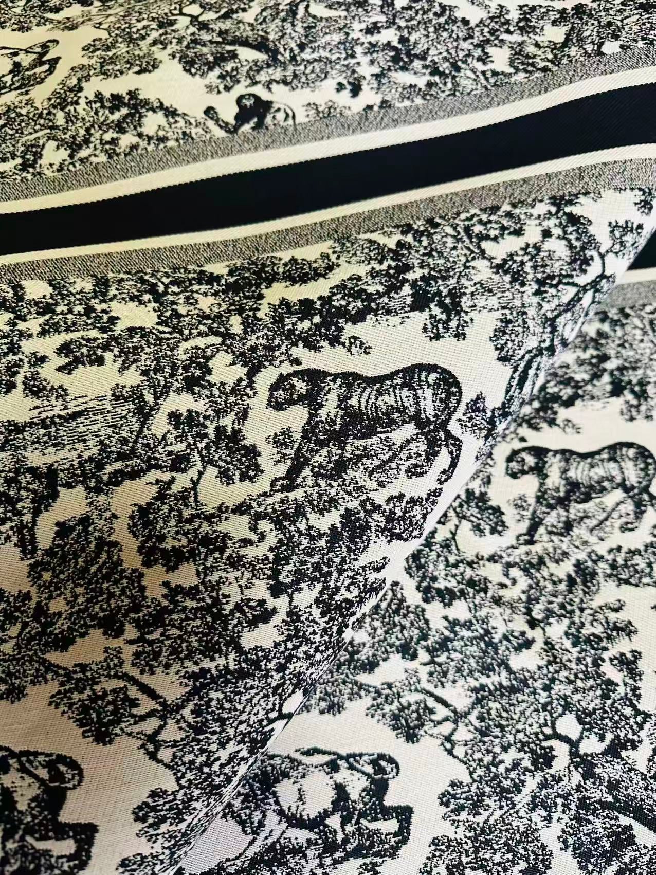 Best Quality Dior With Animal Canvas Jacquard Cloth Fabric For Handmade Sewing ,Furniture,Upholstery Goods By Yard (Black)