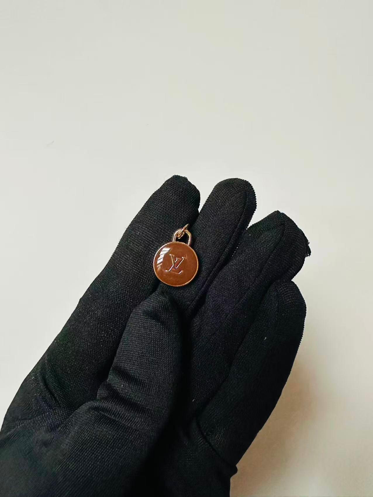 Craft 15MM Colorful LV Metal Pendant Accessory For Handmade DIY Goods