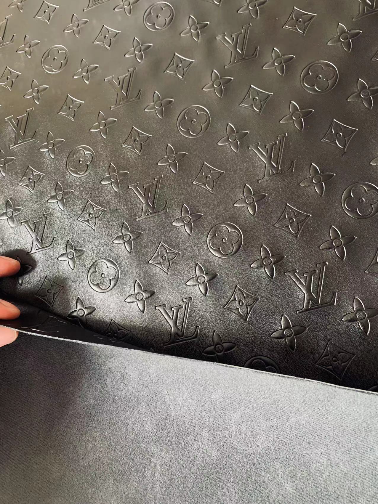 Napa Material  Black Embossed LV Leather For Upholstery Furniture Handicraft