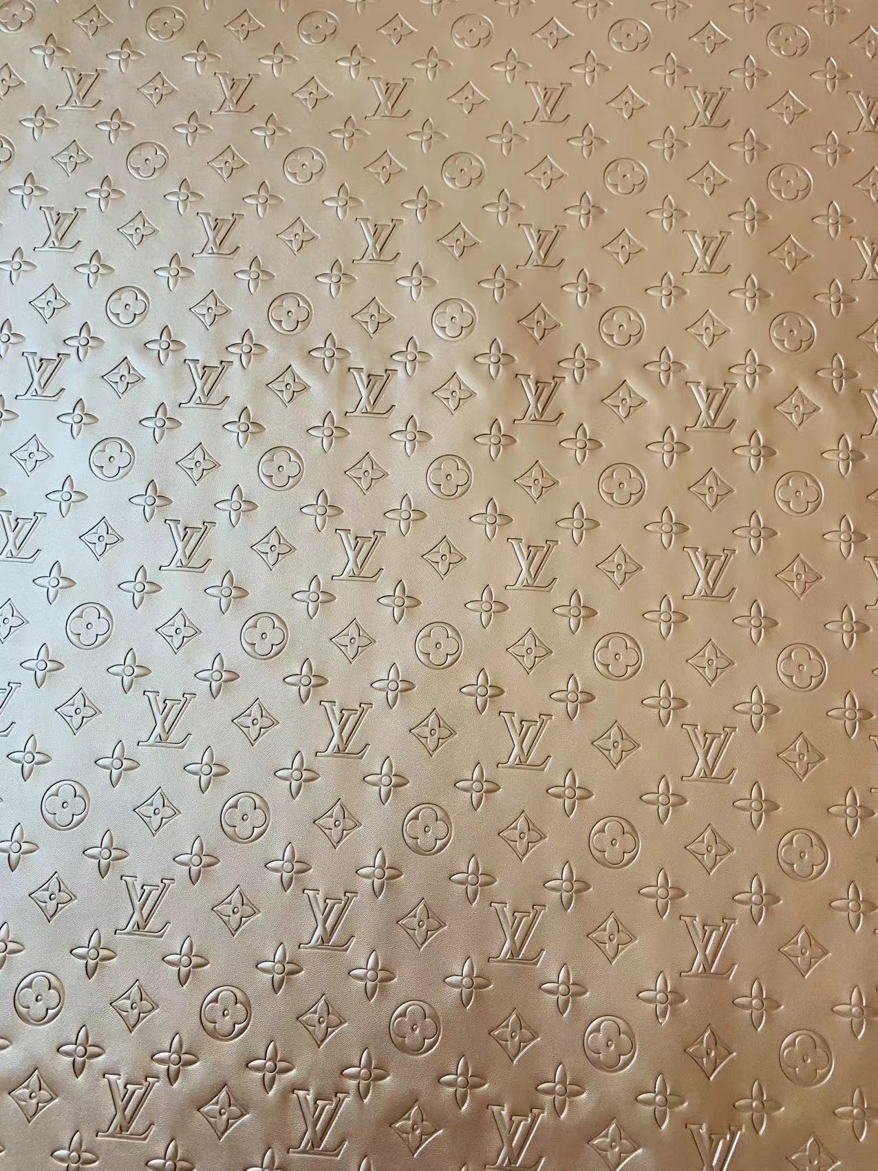 Napa Material Pearlescent Gold Reflective LV Embossed Leather For Handmade Handicraft Goods