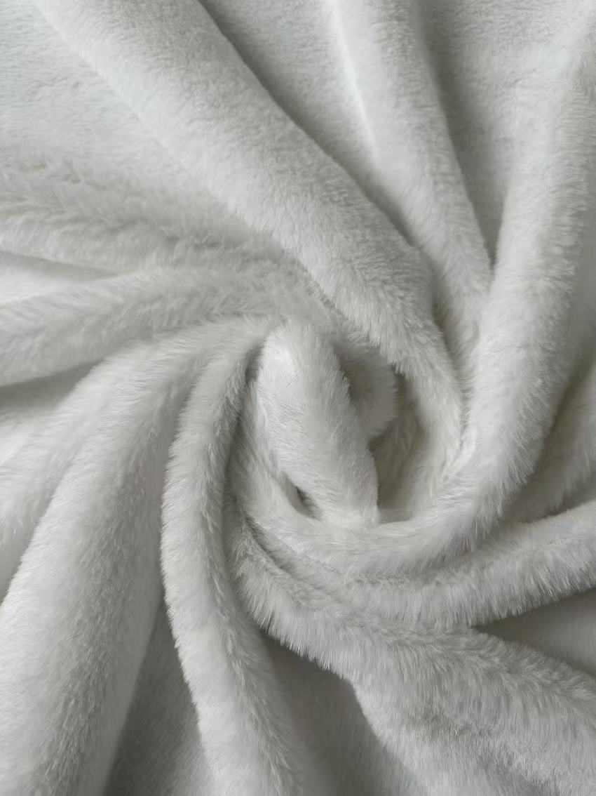 Soft Bunny Fur ,Rabbit Mink ,Faux Fur Fabric For Handmade Sewing Goods By Yard(White)