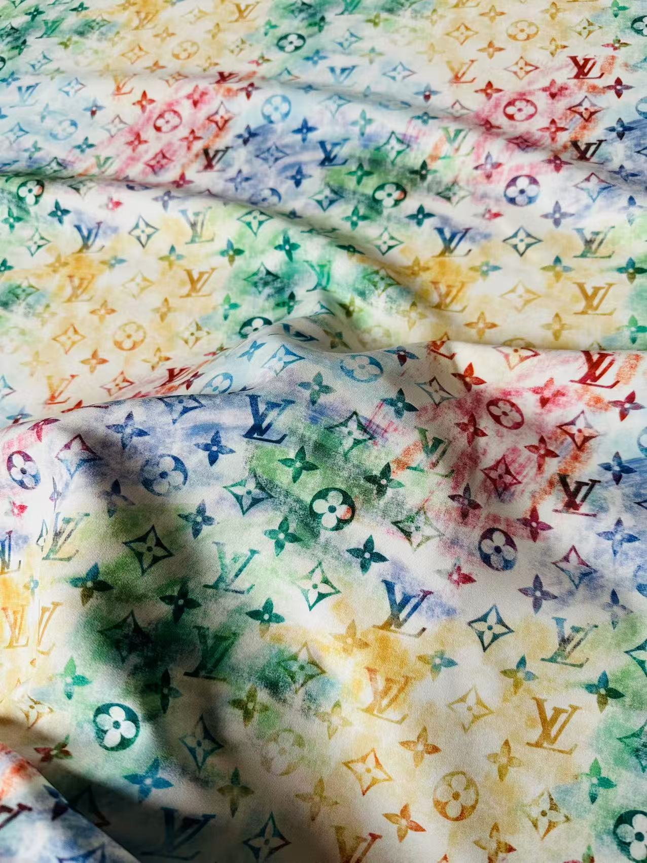 Craft Colorful Crayon LV Cotton With Polyester Cloth Fabric For DIY Handicraft Apparel