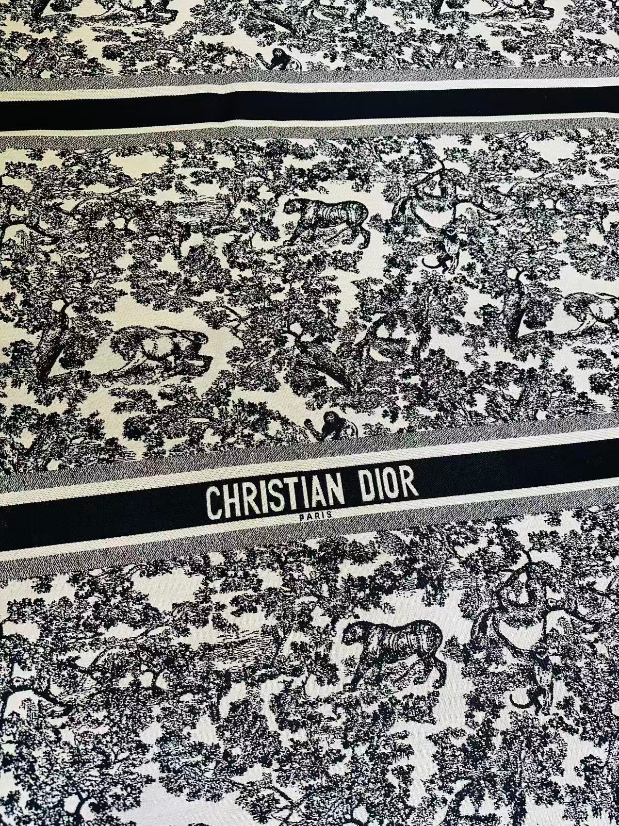 Best Quality Dior With Animal Canvas Jacquard Cloth Fabric For Handmade Sewing ,Furniture,Upholstery Goods By Yard (Black)