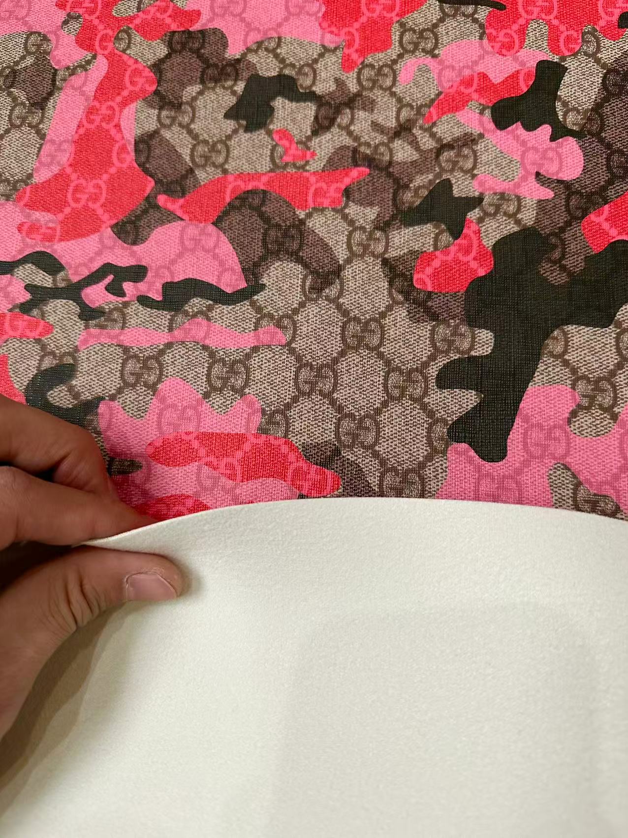 Fashion Gucci With Camouflage Leather Fabric For Handmade Shoes, Upholstery Goods By Yard(Red)