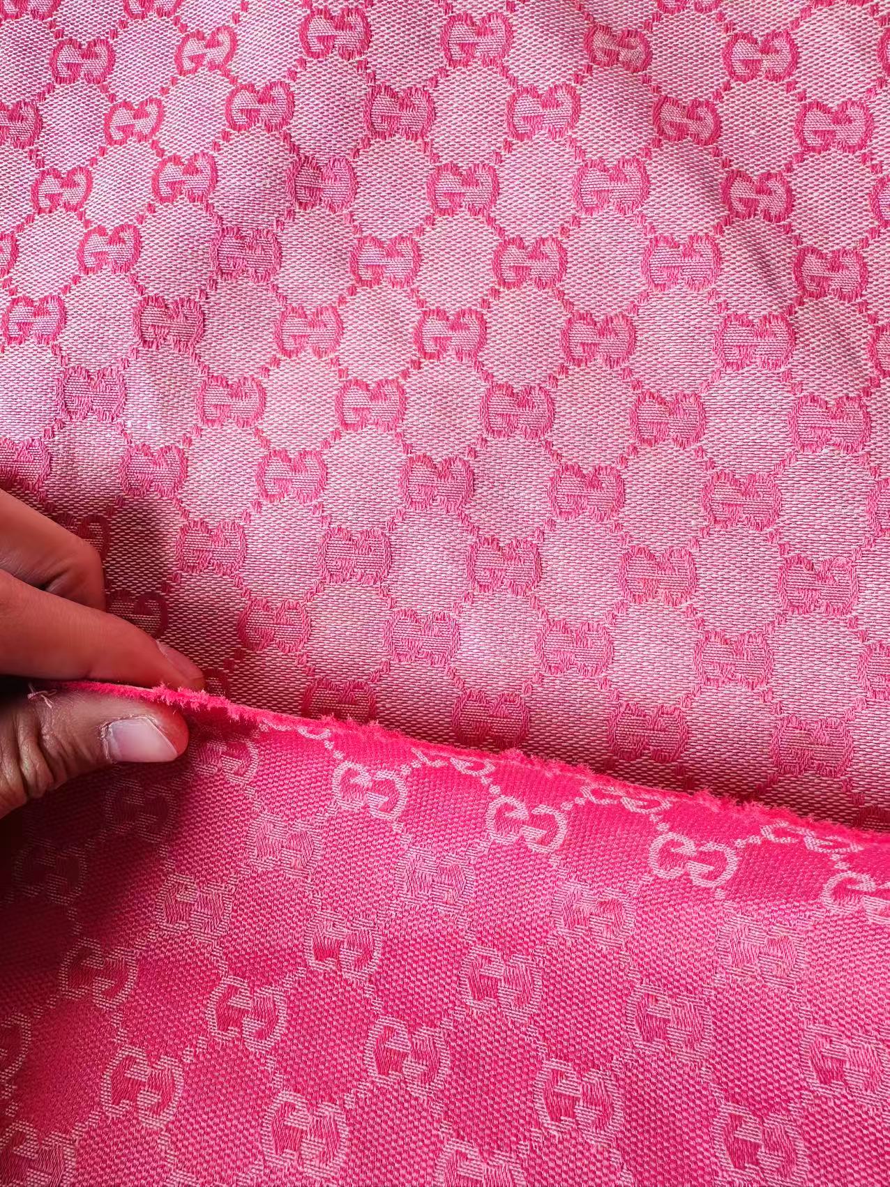 Classic Gucci Jacquard Fabric Cloth, Fabric Bags Fabric Shoes Fabric Hat Fabric good quality (Deep Pink)