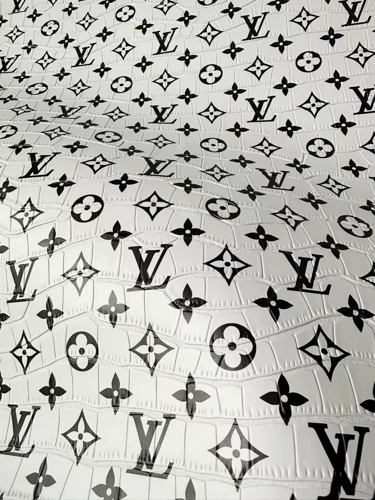 Craft LV Crocodile Texture Alligator Leather Fabric For Handmade Sneaker, Bag Upholstery Goods By Yard (White)