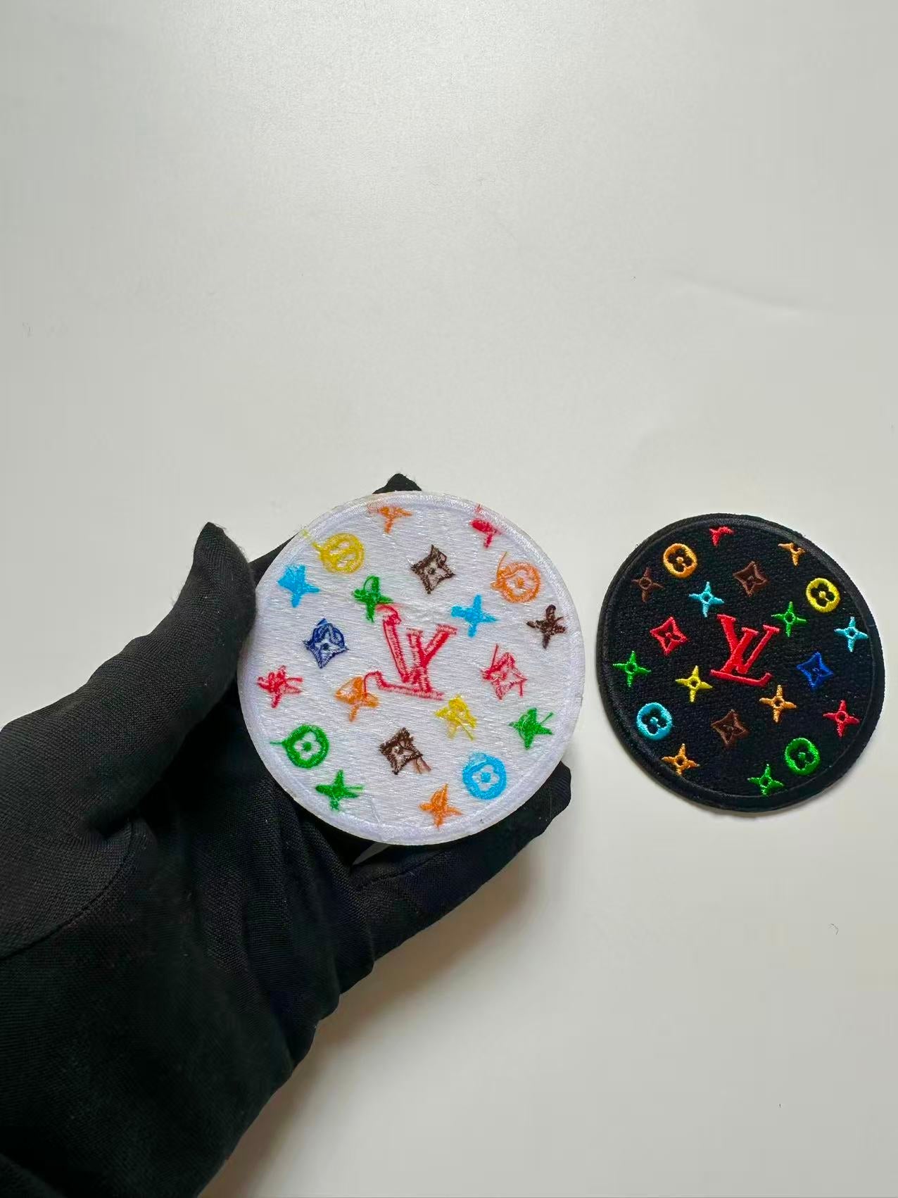 Craft Embroidery LV Circle Jacquard Patches For Customized Clothing