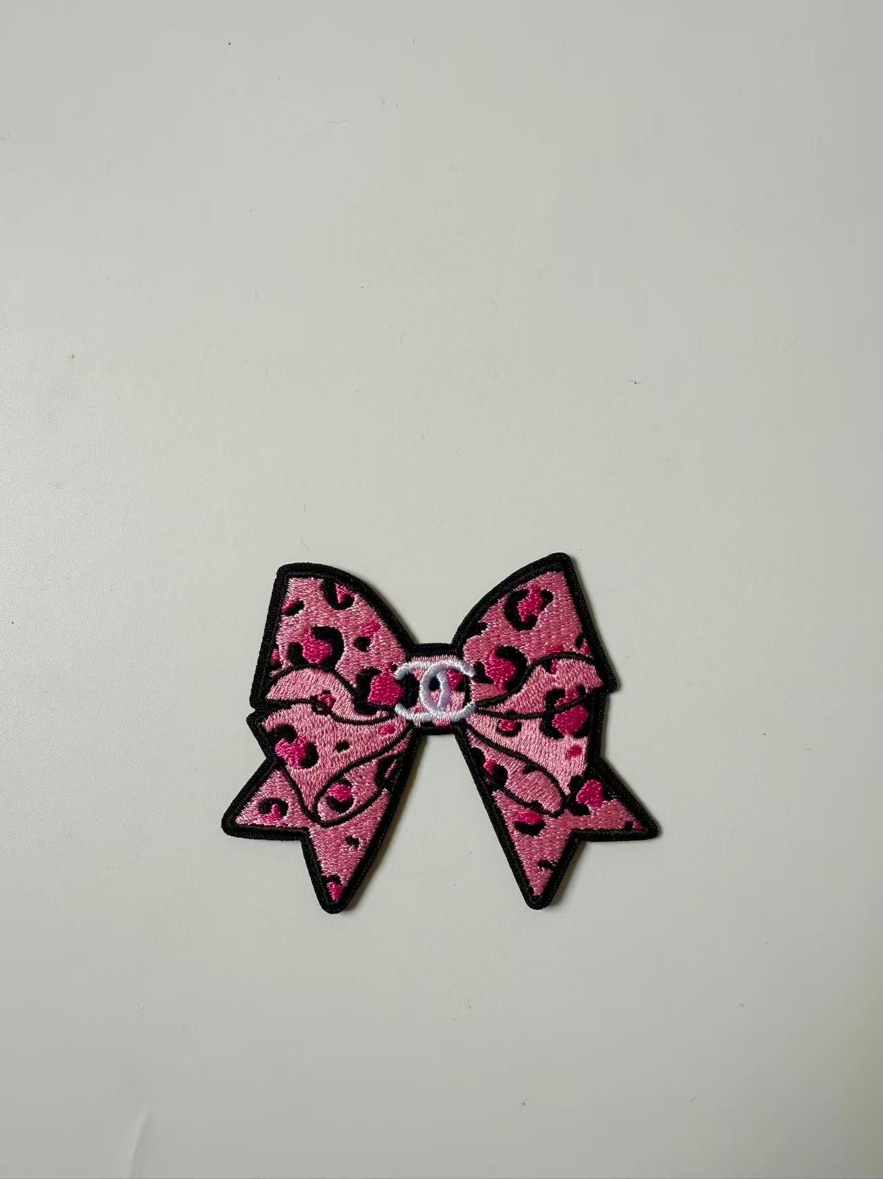 Craft Embroidery Pink Chanel Jacquard Patches For Customized Apparel
