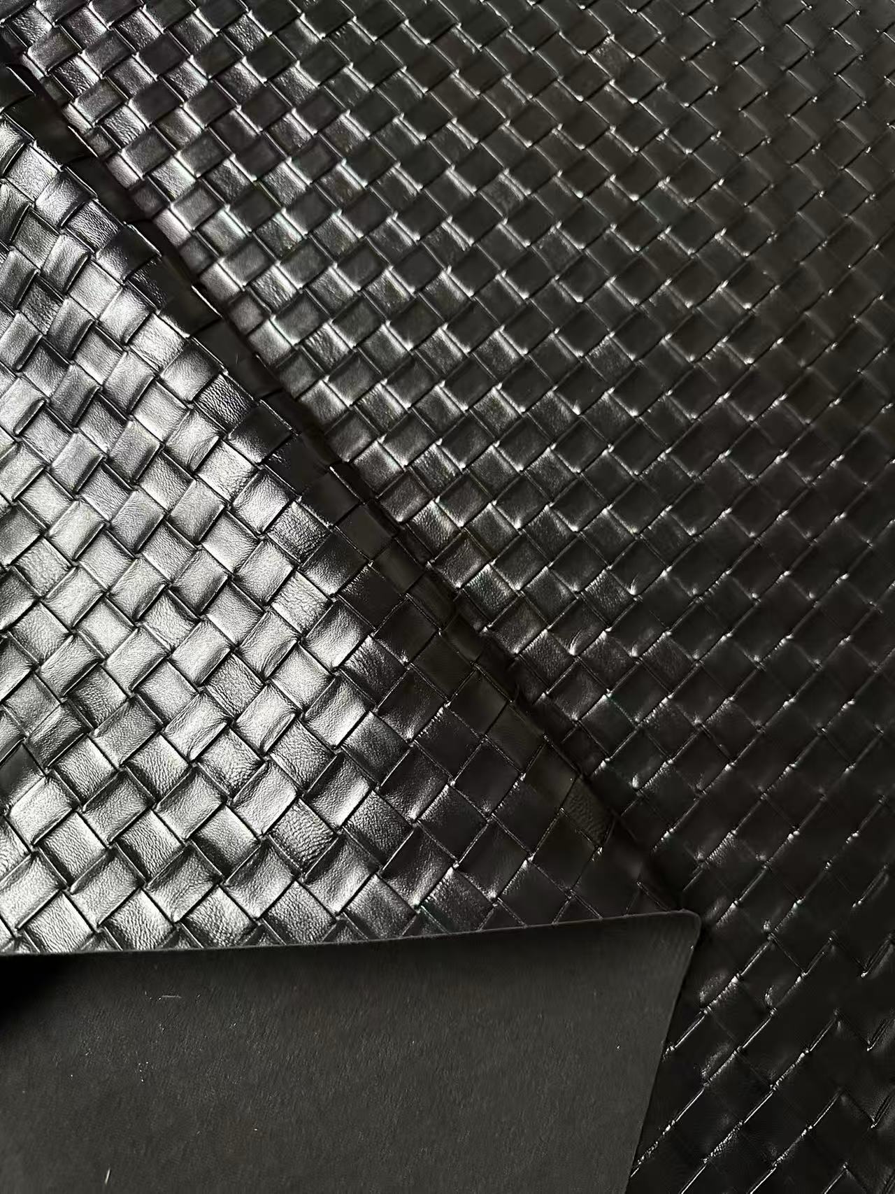 Fashion Black Plaid Texture PU Leather Fabric For Handmade Car,Motorcycle Seats,Shoes Goods By Yard