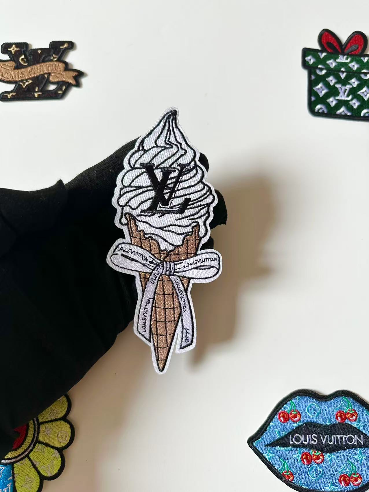 Craft Embroidery LV Jacquard Patches For Customized Clothing
