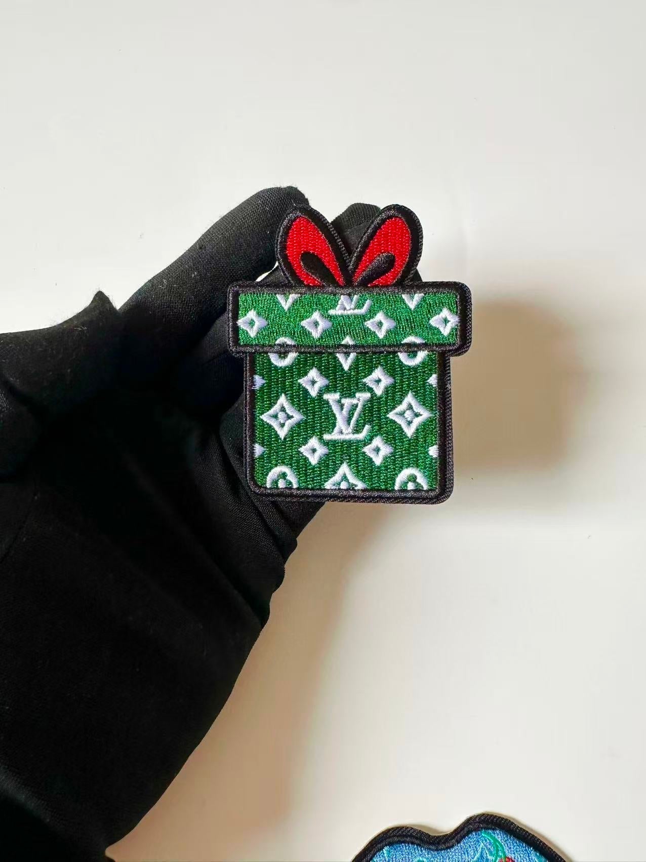 Craft Embroidery LV Jacquard Patches For Customized Clothing
