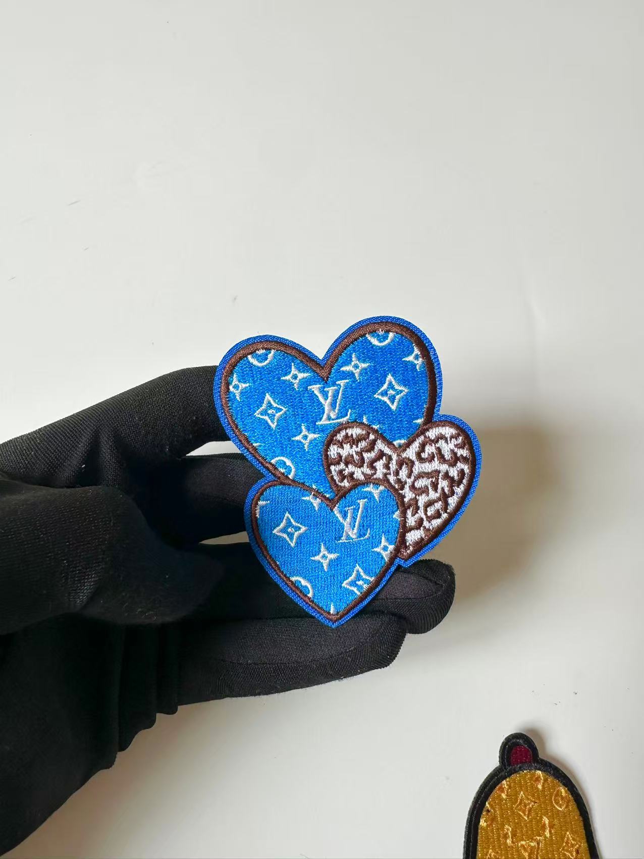 Craft Embroidery Love Jacquard Patches For Customized Apparel