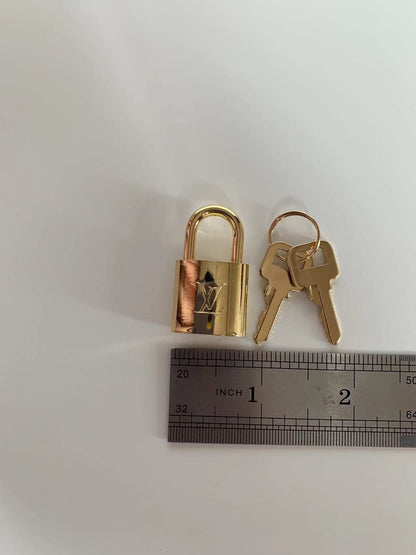 Fashion Gold LV Metal Locks For Handmade Goods